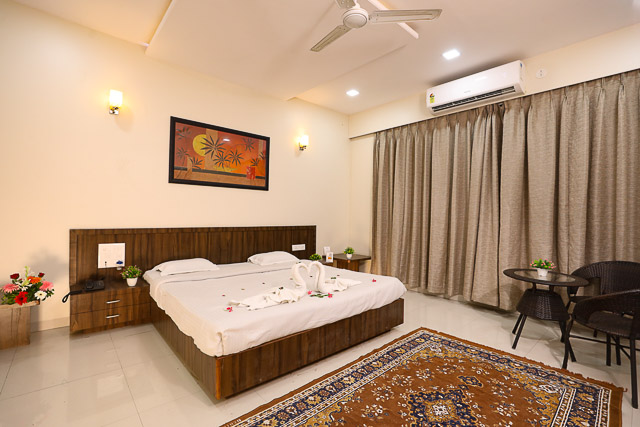Luxurious Suite AC 5