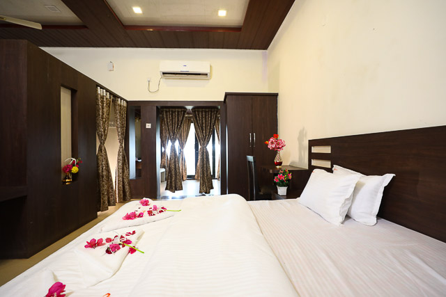 Deluxe Suite 2