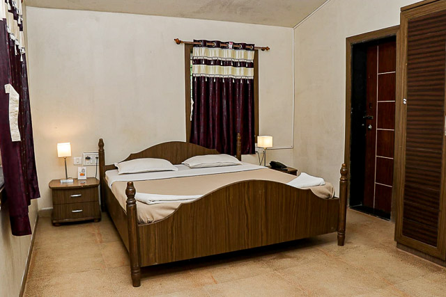 Village Room - Garden View 2