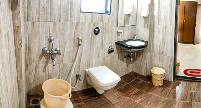 Sea View Premium Suite AC (Premium Suite AC) 5