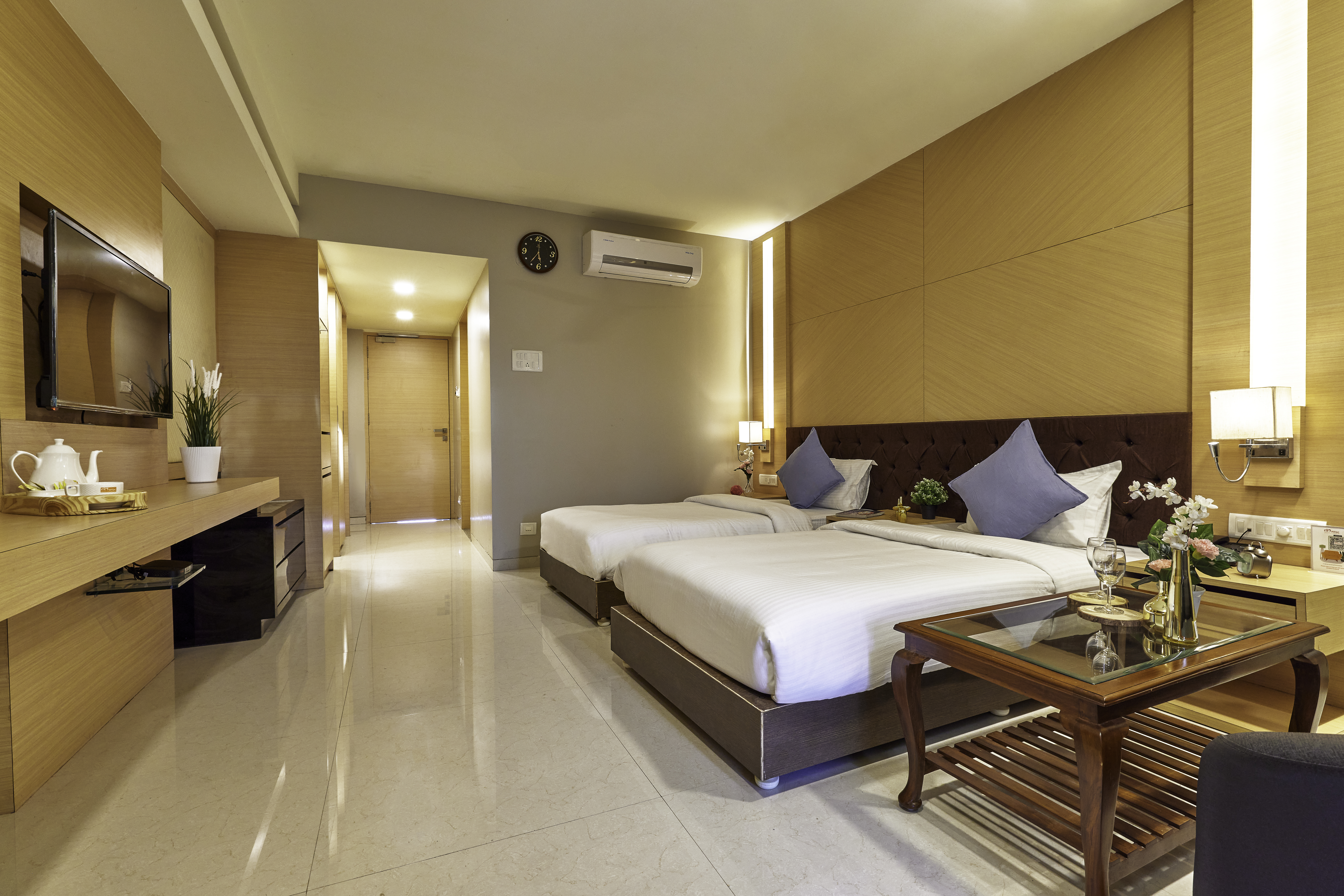 Thomson Twin bed 2