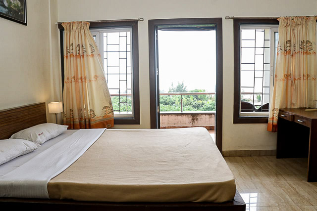 Premier Room - Garden View 8
