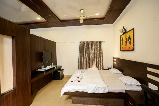 VIP Suite 5