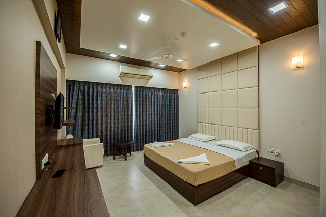 Luxury Room AC 4