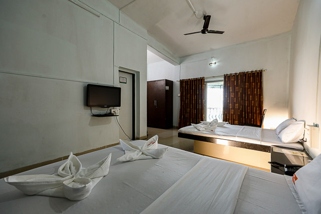 A Deluxe Room Non AC 3