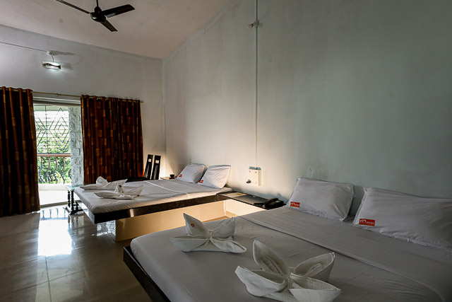 A Deluxe Room Non AC 4