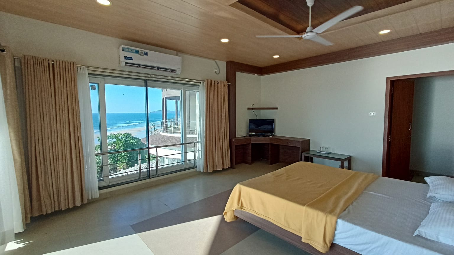 Sea Villa with Open Deck