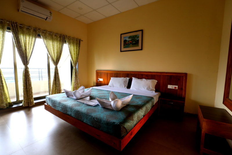 Lake View Premier Suite AC