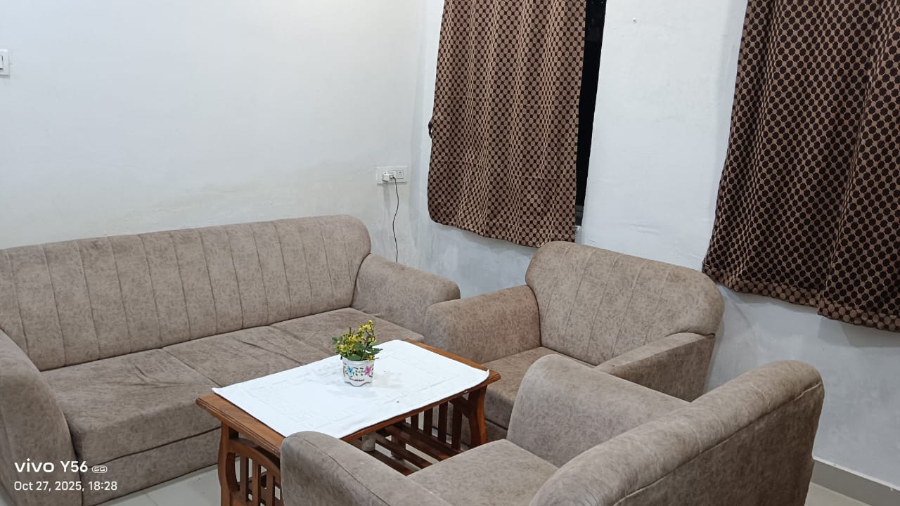 Executive Non Ac
