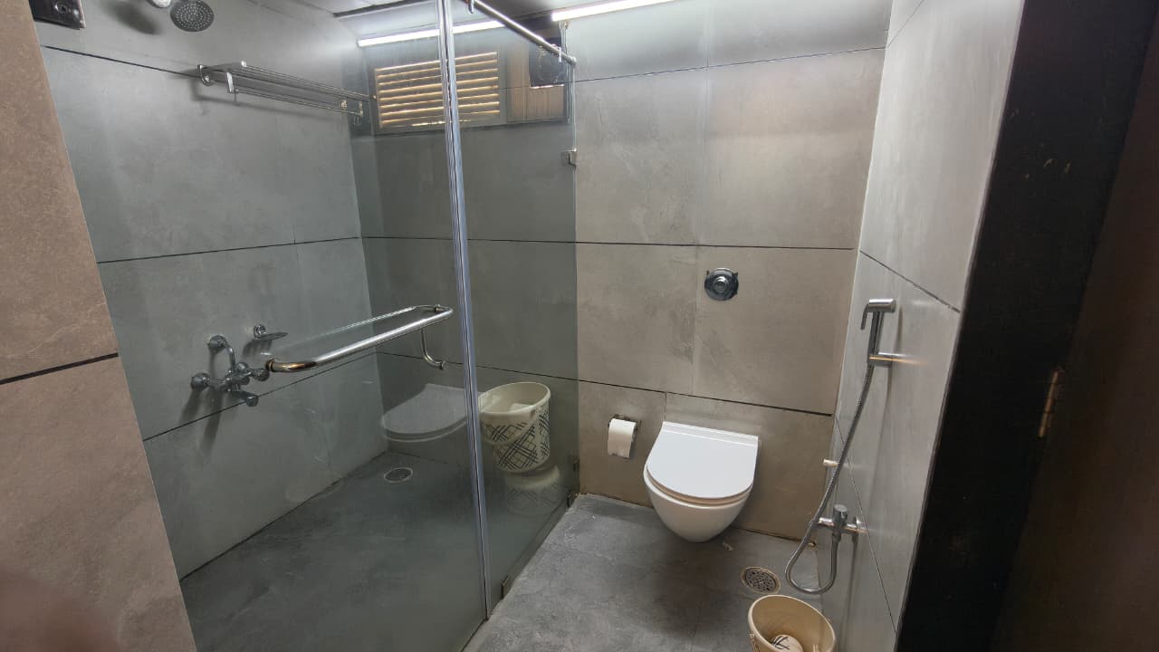 Super Deluxe Room AC Sea View 3