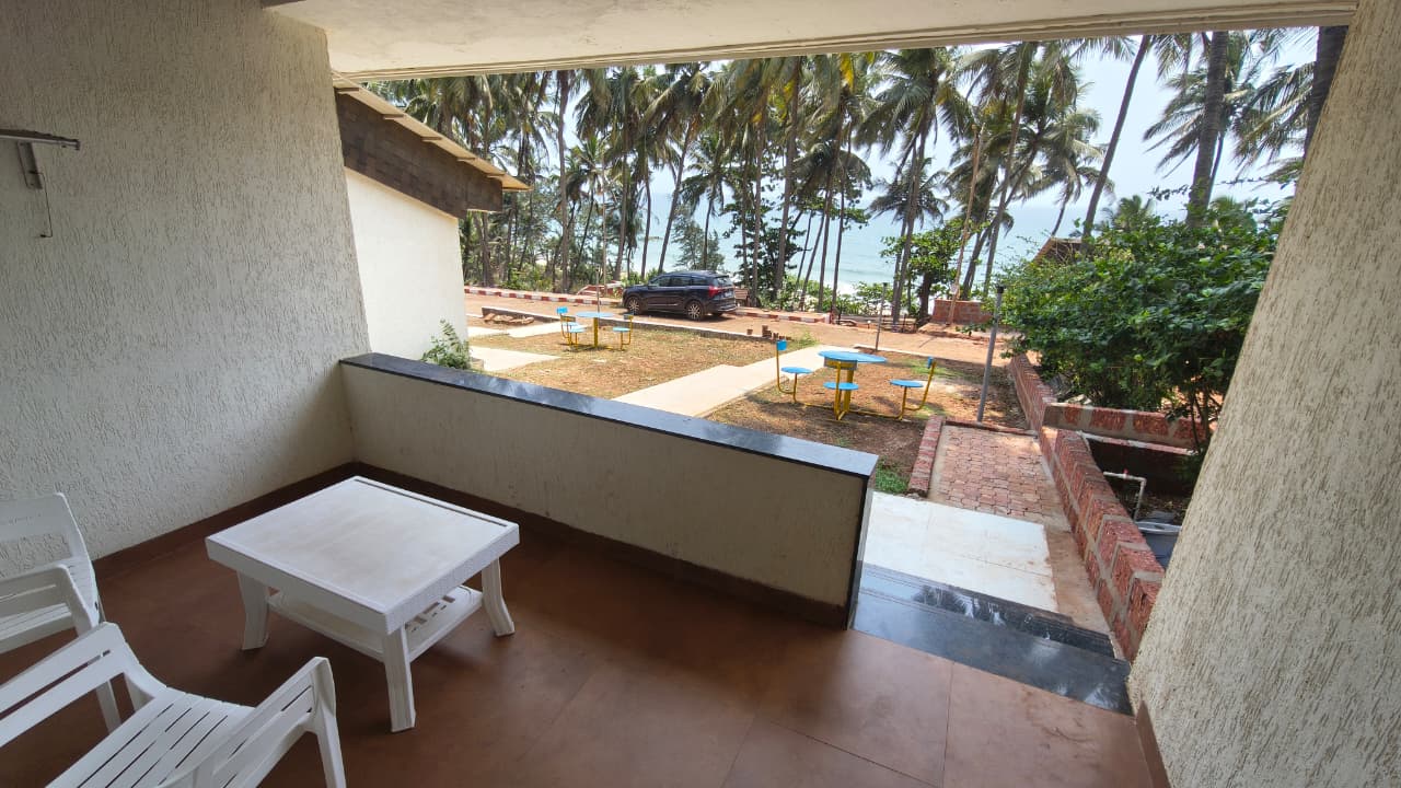 Super Deluxe Room AC Sea View 4