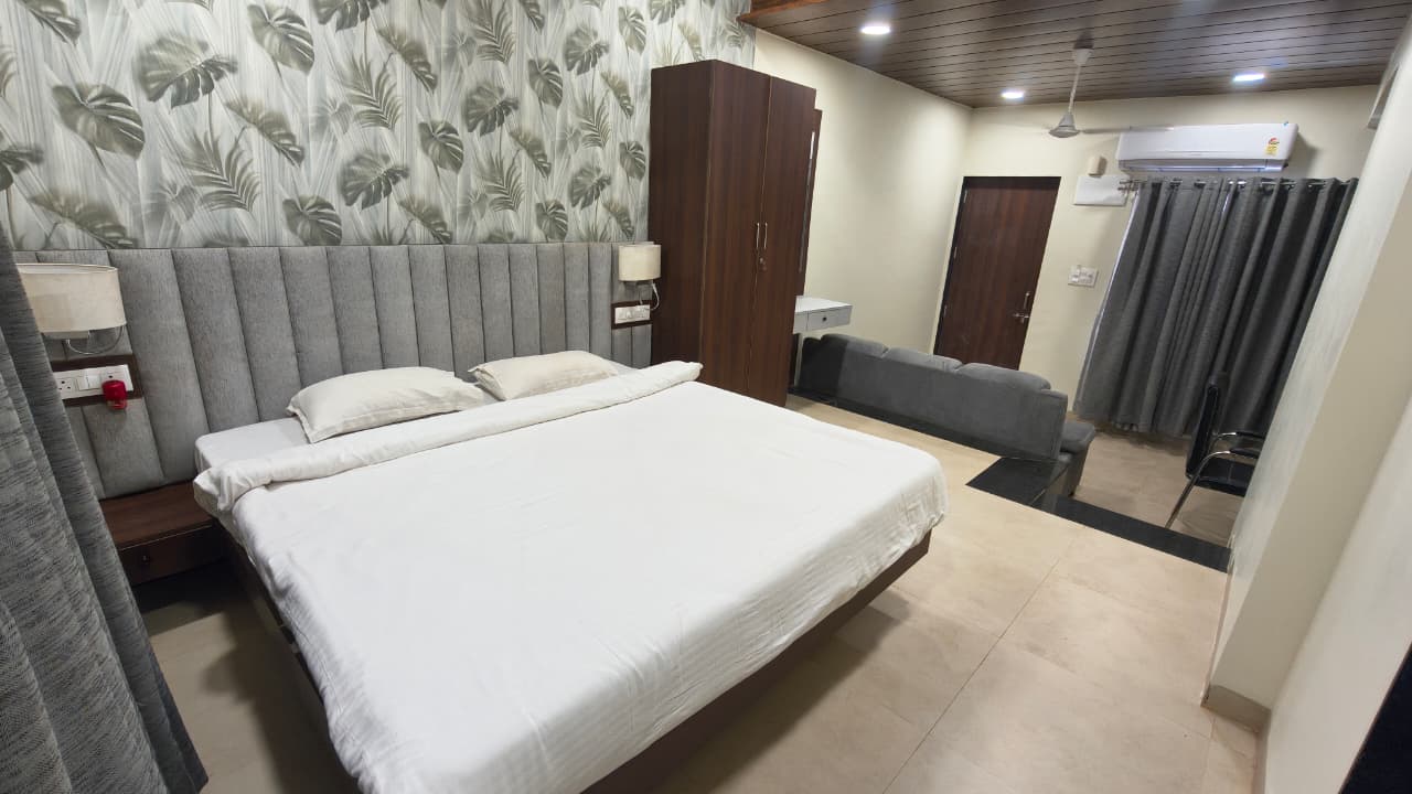 Super Deluxe Room AC Sea View 5
