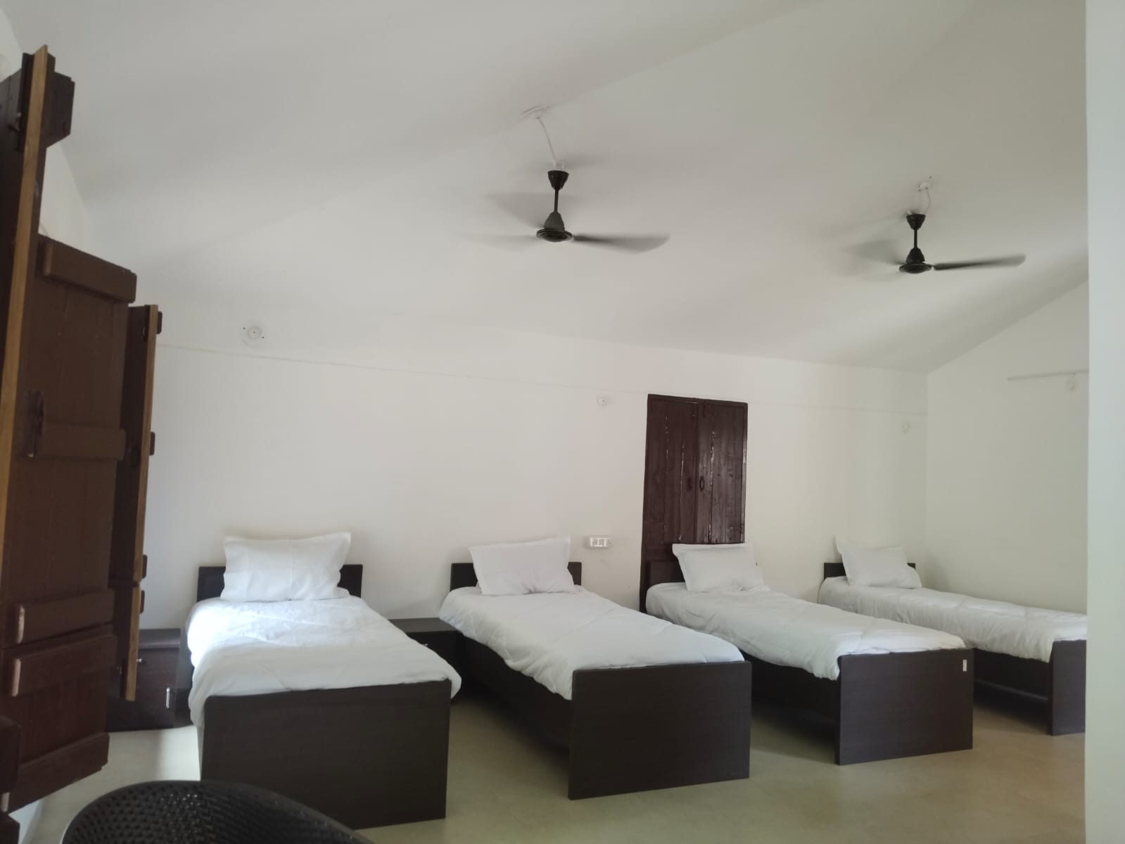 Family Room (4 Bed) Non AC 2